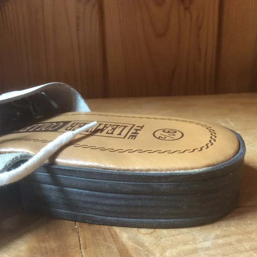 The Genuine Leather Collection White Western Thong Sandals Size 9.5 - Picture 9 of 9